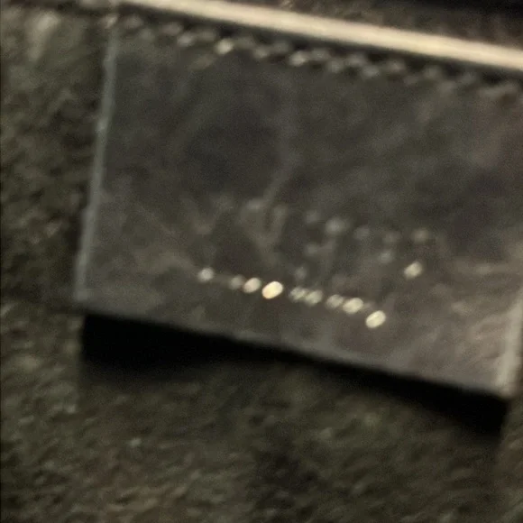 Gucci Shoulder Bag - Picture 9 of 12